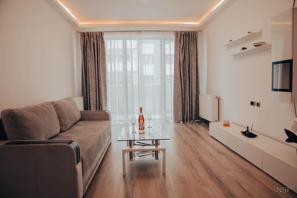 Apartament Zona Coresi Mall Brasov Bagian luar foto